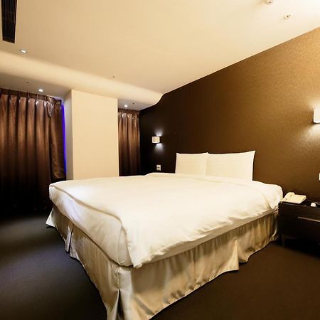 Myhotels 14 The Top One Taipei Exterior photo